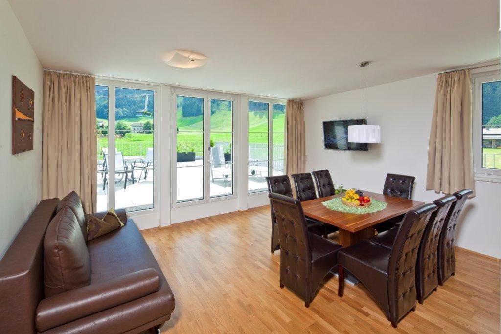 Apart Mountain Lodge Mayrhofen Zimmer foto