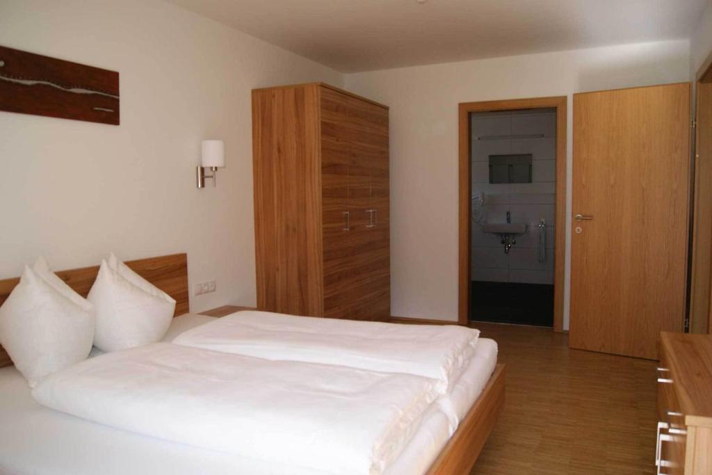 Apart Mountain Lodge Mayrhofen Zimmer foto