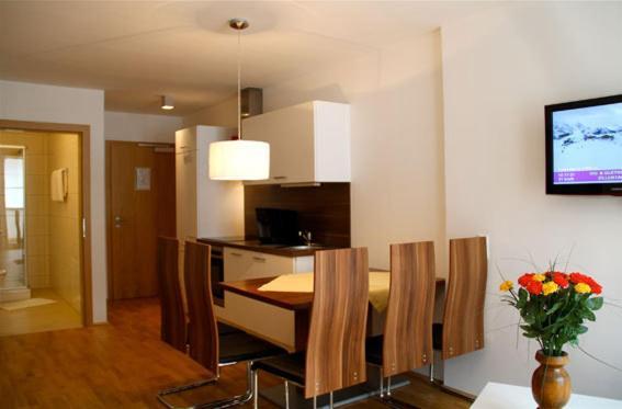 Apart Mountain Lodge Mayrhofen Zimmer foto